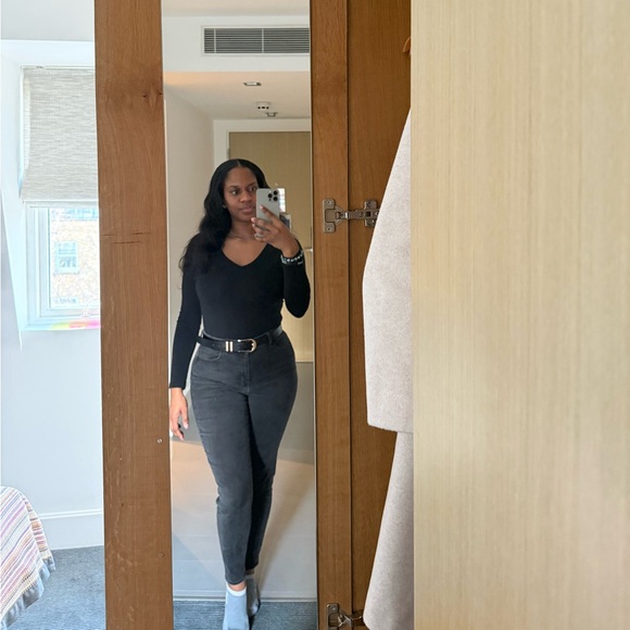 Meet your Posher, B - Picture 3 of 3